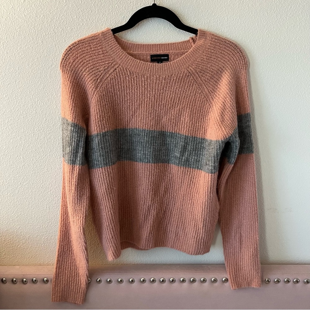 BRAND NEW Pink and Gray Sweater (M)
